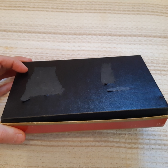 Women's Leather Pocketbook Canada Made with Original Box - Picture 12 of 12